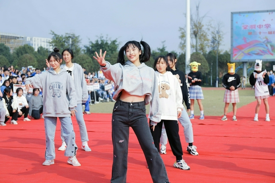 迷感到振奋